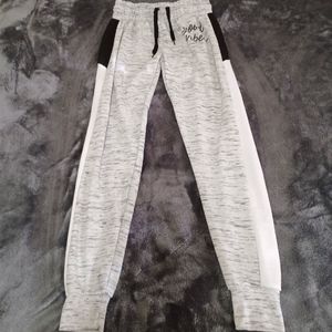rue21 Grey Sweat Pants, Womens Size Small.